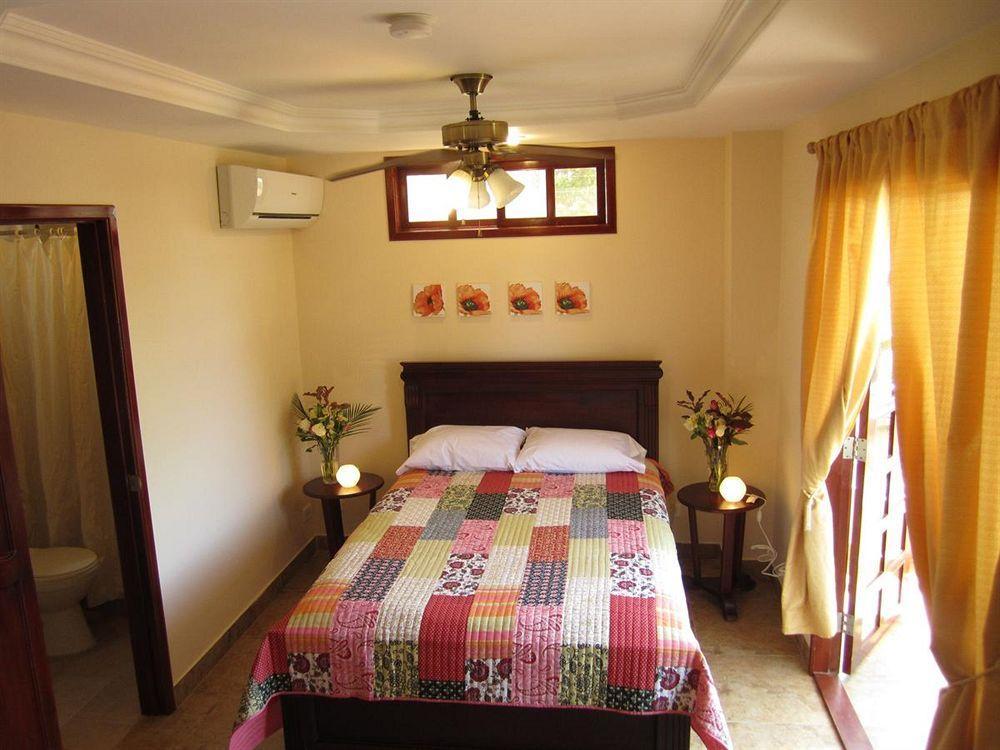 Puerta Sol Inn Manglaralto Εξωτερικό φωτογραφία